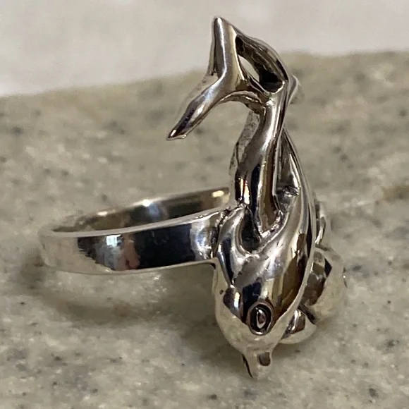 *SOLD*🆕Sterling Silver Dolphin Ring - Picture 3 of 11